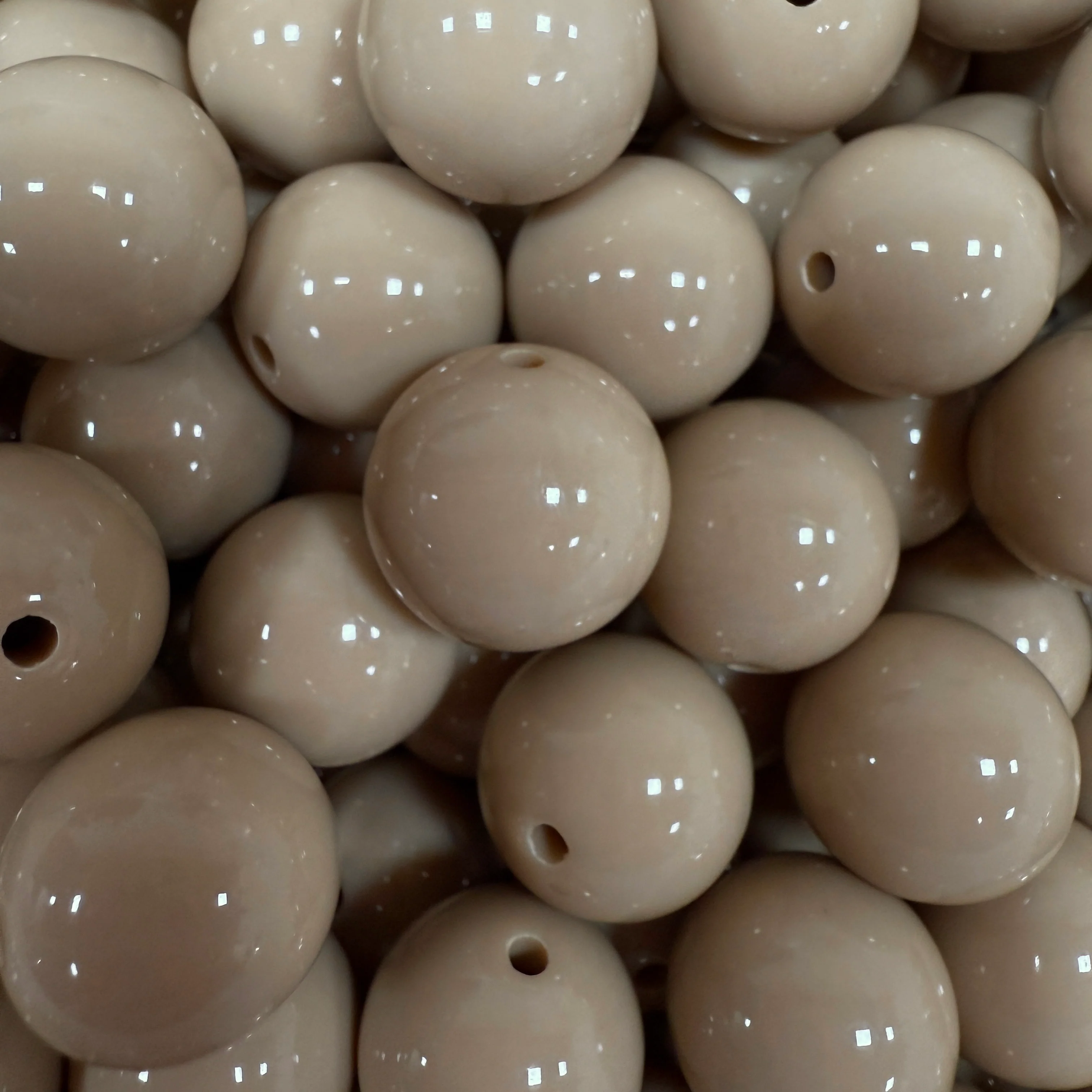 Acryl Kraal Rond Latte Beige 14mm - per stuk