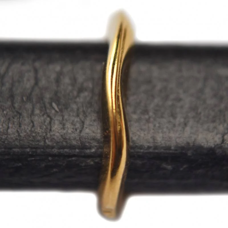Leerschuiver Ø10x6mm metaal goud DQ 13mm