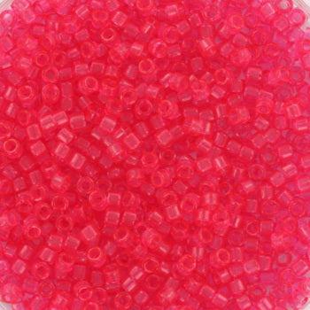 Miyuki Delica DB-1308 Transparant dyed bubble gum pink 11/0 - 4 gram - Image 2
