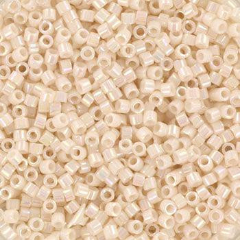 Miyuki Delica DB-1500 Opaque bisque white AB 11/0 - 4 gram