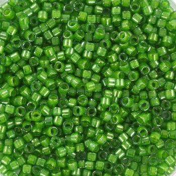 Miyuki Delica DB-274 Lined luster pea green 11/0 - 4 gram