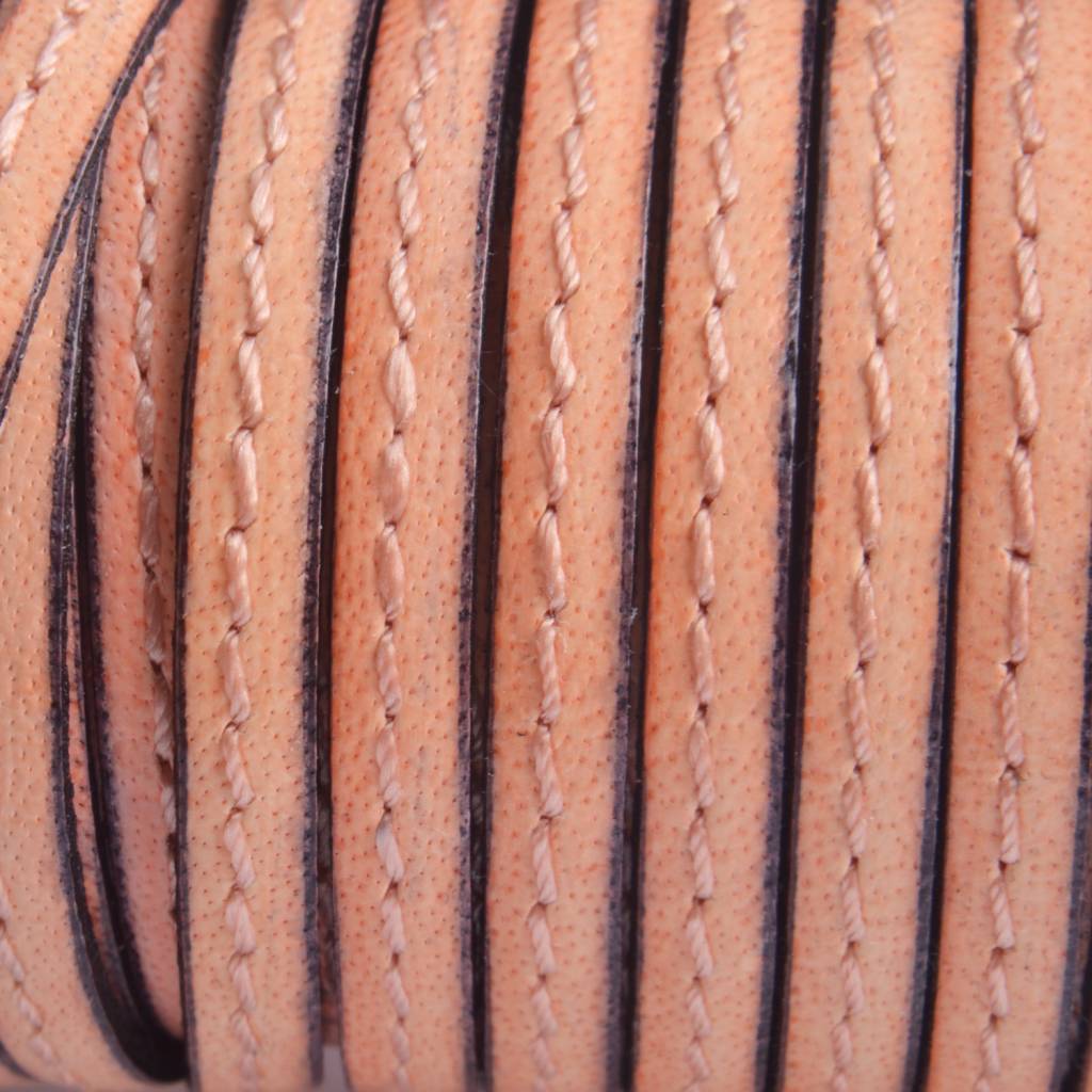 Plat leer stiksel peach 5x2mm - prijs per cm