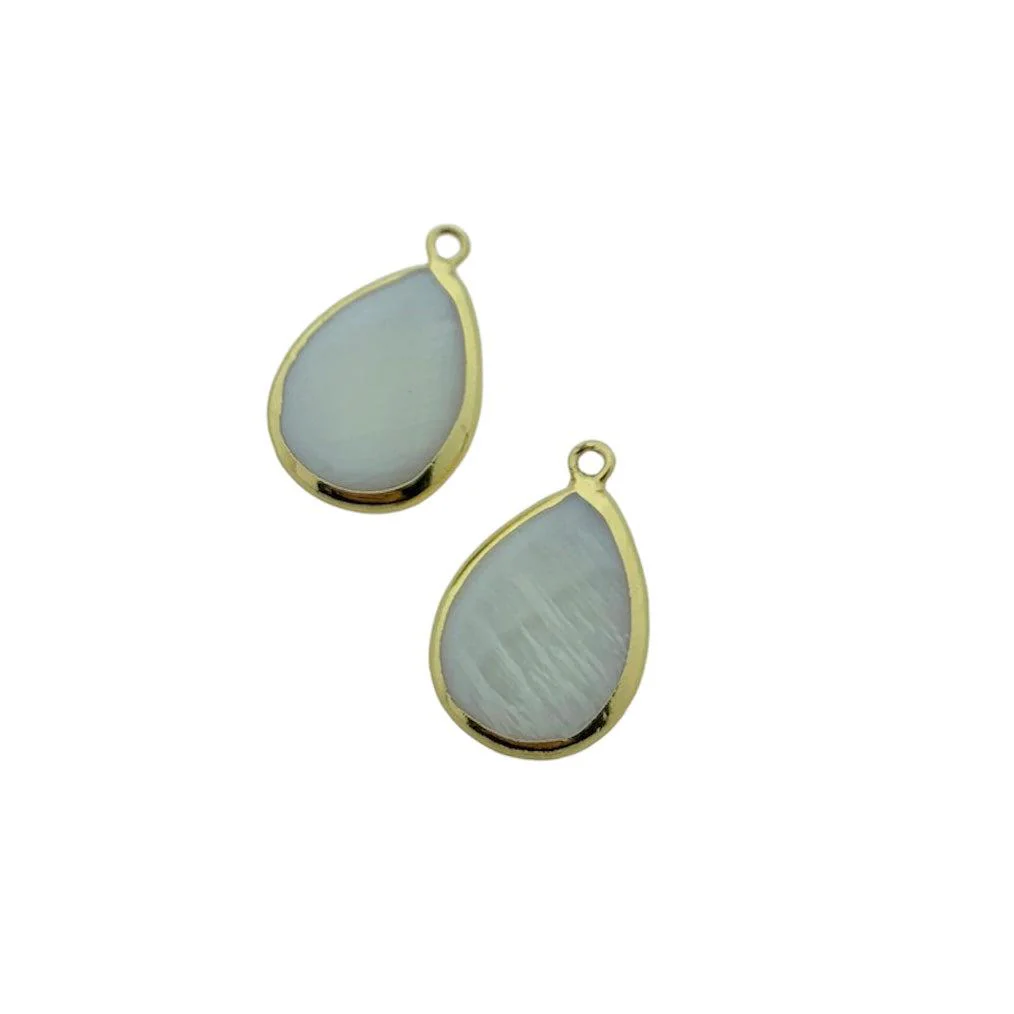 Zoetwater bedel teardrop goud 23x15mm